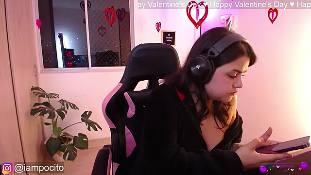 pocitox online show from February 17, 2025, 4:53 am