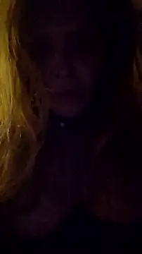 Snapshot of hollyg221 chatting on May 24, 2026, 9:36 am hollyg221 online show from May 24, 2026, 9:36 am
