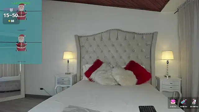 Naughtykitty4 online show from December 18, 2024, 10:46 pm