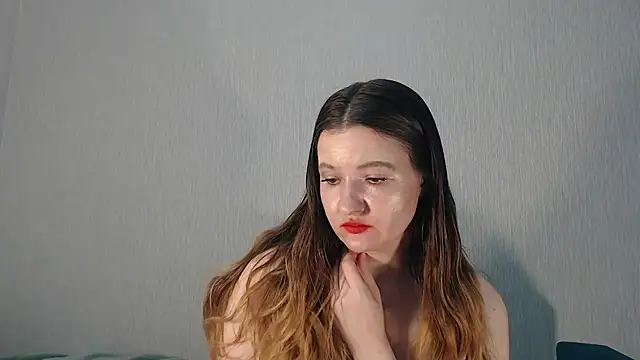 Snapshot of SecretWithJessie chatting on March 19, 2025, 4:13 pm SecretWithJessie online show from March 19, 2025, 4:13 pm