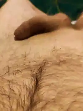 Snapshot of bartek1989209 chatting on December 22, 2024, 4:17 pm bartek1989209 online show from December 22, 2024, 4:17 pm