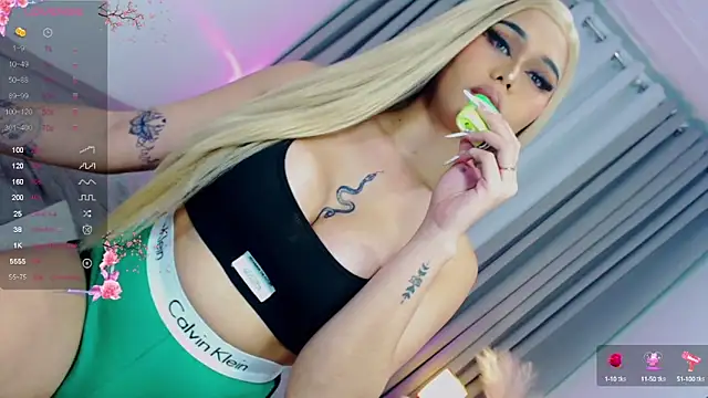 Ella Fantasiax online show from December 11, 2024, 3:47 pm