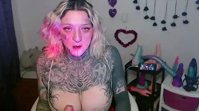 SLOPPYTITSS online show from March 27, 2026, 11:10 am