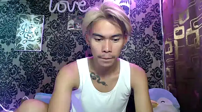 Snapshot of asianpatt69 chatting on December 2, 2024, 8:30 am asianpatt69 online show from December 2, 2024, 8:30 am