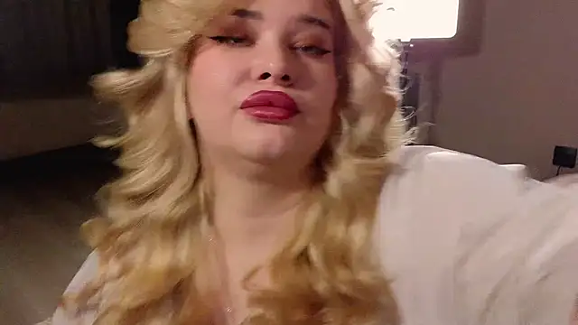 EllsaJean  online show from March 25, 2026, 9:54 pm