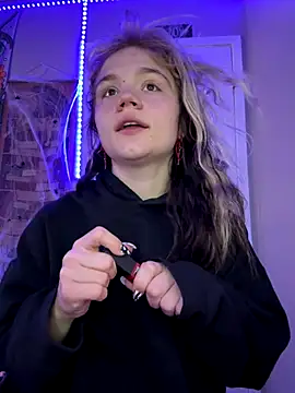 Snapshot of Cutiepiespanks chatting on October 23, 2025, 8:07 pm Cutiepiespanks online show from October 23, 2025, 8:07 pm