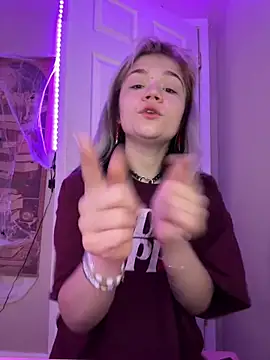 Snapshot of Cutiepiespanks chatting on November 3, 2025, 7:26 pm Cutiepiespanks online show from November 3, 2025, 7:26 pm