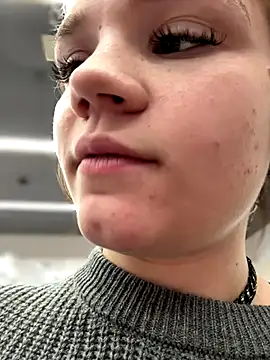 Snapshot of Cutiepiespanks chatting on November 20, 2025, 9:36 pm Cutiepiespanks online show from November 20, 2025, 9:36 pm