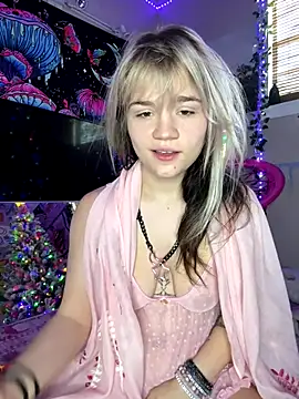 Snapshot of Cutiepiespanks chatting on December 16, 2025, 9:09 pm Cutiepiespanks online show from December 16, 2025, 9:09 pm