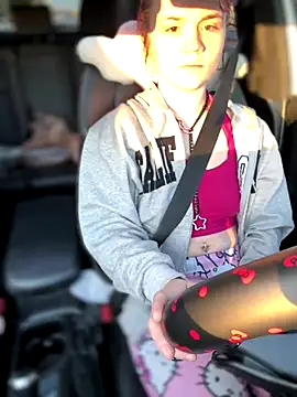 Snapshot of Cutiepiespanks chatting on December 22, 2025, 10:29 pm Cutiepiespanks online show from December 22, 2025, 10:29 pm