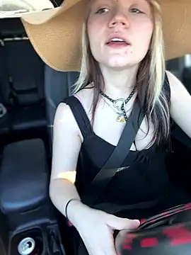 Snapshot of Cutiepiespanks chatting on March 10, 2026, 8:14 pm Cutiepiespanks online show from March 10, 2026, 8:14 pm