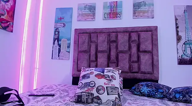 Snapshot of NaughtyAnaa chatting on December 28, 2024, 12:36 am NaughtyAnaa online show from December 28, 2024, 12:36 am