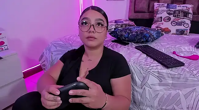 Snapshot of NaughtyAnaa chatting on January 11, 2025, 9:46 pm NaughtyAnaa online show from January 11, 2025, 9:46 pm