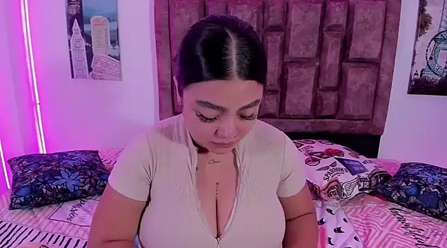 Snapshot of NaughtyAnaa chatting on January 21, 2025, 3:37 am NaughtyAnaa online show from January 21, 2025, 3:37 am