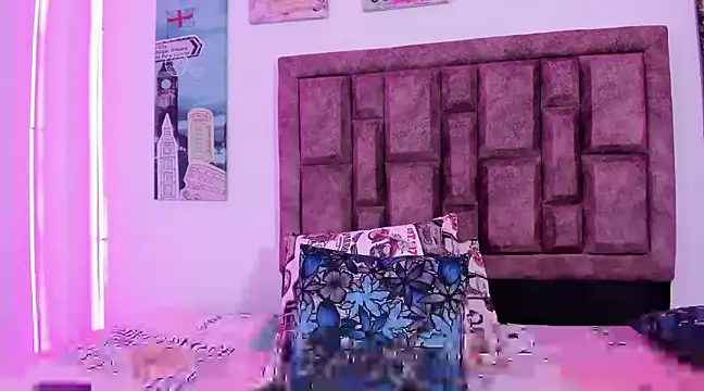 Snapshot of NaughtyAnaa chatting on January 23, 2025, 6:49 am NaughtyAnaa online show from January 23, 2025, 6:49 am