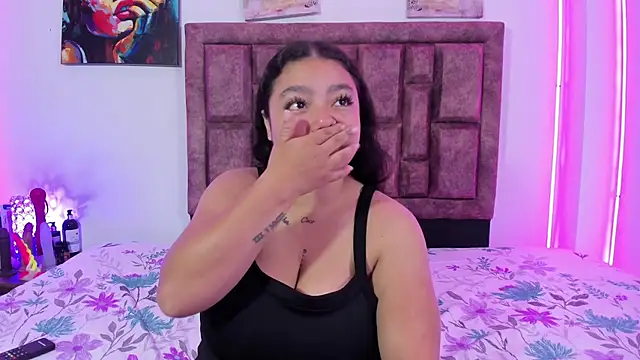 Snapshot of NaughtyAnaa chatting on October 7, 2025, 4:04 pm NaughtyAnaa online show from October 7, 2025, 4:04 pm