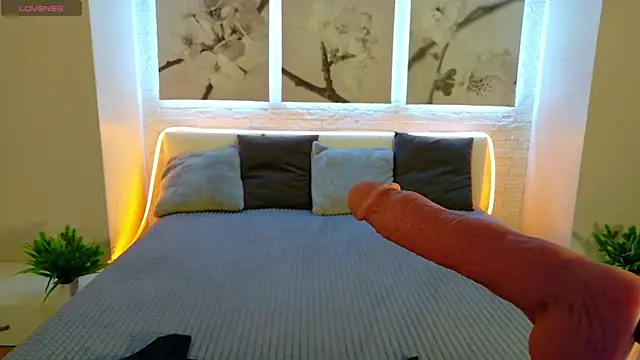 Betty June online show from April 3, 2026, 8:51 pm