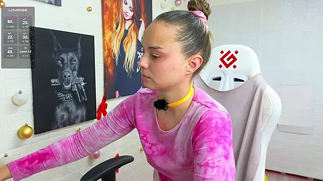 Snapshot of Misss_Vikk chatting on February 5, 2026, 12:21 pm Misss Vikk online show from February 5, 2026, 12:21 pm