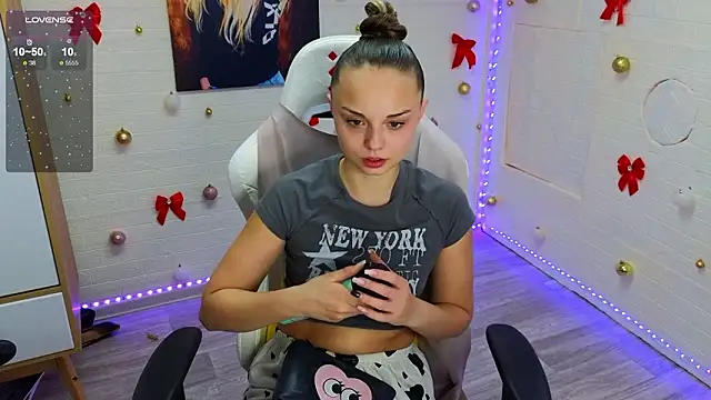 Snapshot of Misss_Vikk chatting on February 20, 2026, 3:23 pm Misss Vikk online show from February 20, 2026, 3:23 pm