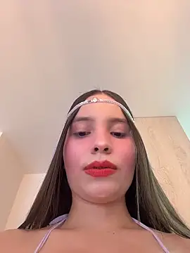 MiaJacksonn online show from April 26, 2026, 4:26 pm