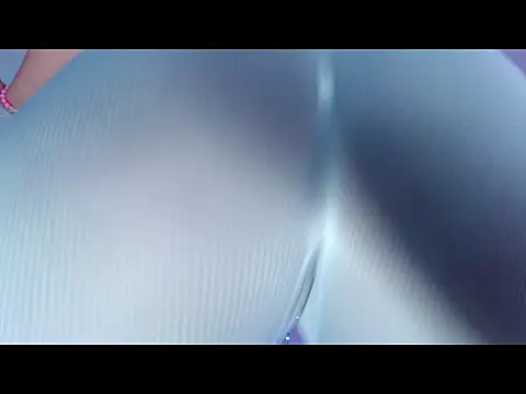 oliviarodriguez2u online show from April 16, 2026, 11:07 pm