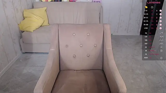 Eva Davie online show from September 23, 2025, 4:48 am