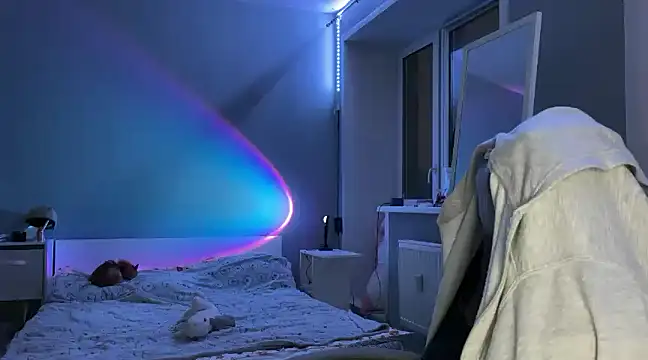 Snapshot of Uniarten chatting on December 29, 2024, 7:00 pm Uniarten online show from December 29, 2024, 7:00 pm