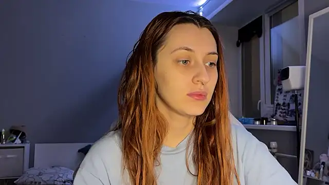 Snapshot of Uniarten chatting on December 21, 2025, 6:15 pm Uniarten online show from December 21, 2025, 6:15 pm