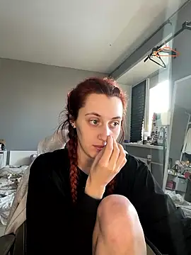 Snapshot of Uniarten chatting on January 13, 2026, 11:04 am Uniarten online show from January 13, 2026, 11:04 am