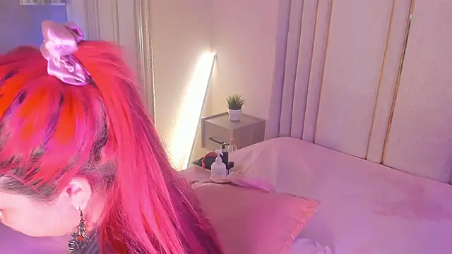 Snapshot of Saekohofman chatting on December 4, 2025, 4:11 am Saekohofman online show from December 4, 2025, 4:11 am