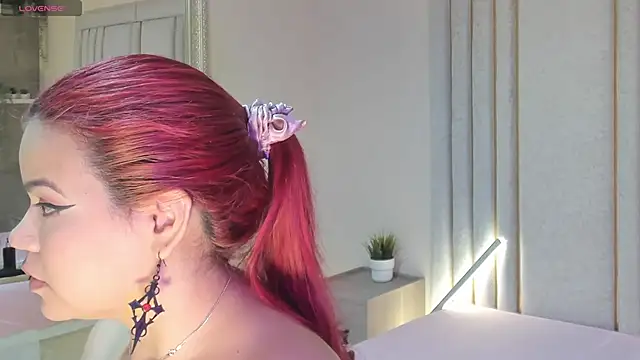 Snapshot of Saekohofman chatting on January 11, 2026, 4:06 am Saekohofman online show from January 11, 2026, 4:06 am