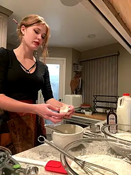 Snapshot of AnnaGingerDD chatting on December 1, 2025, 10:59 pm AnnaGingerDD online show from December 1, 2025, 10:59 pm