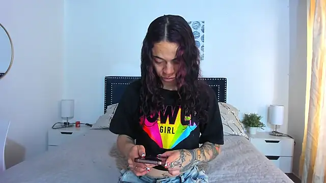 ZulyMichels online show from October 27, 2025, 12:31 pm