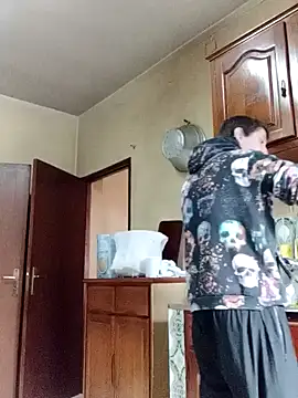 Snapshot of White_rabbit_ chatting on December 2, 2024, 9:02 am White rabbit online show from December 2, 2024, 9:02 am