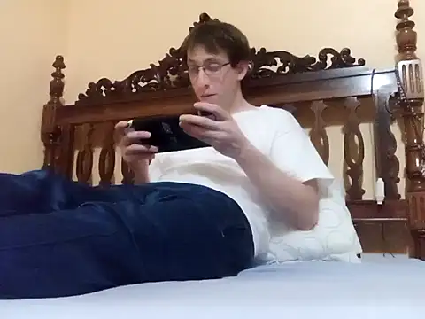 Snapshot of White_rabbit_ chatting on January 11, 2025, 8:21 pm White rabbit online show from January 11, 2025, 8:21 pm