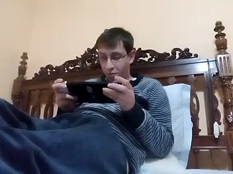 Snapshot of White_rabbit_ chatting on January 21, 2025, 9:15 pm White rabbit online show from January 21, 2025, 9:15 pm