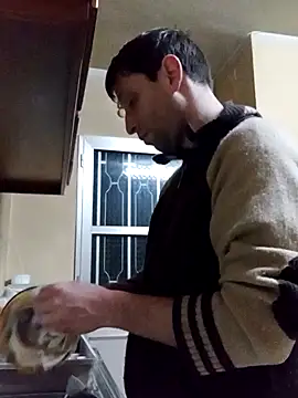 Snapshot of White_rabbit_ chatting on February 3, 2025, 9:29 pm White rabbit online show from February 3, 2025, 9:29 pm