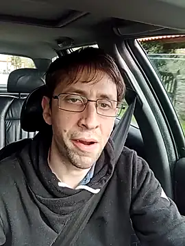 Snapshot of White_rabbit_ chatting on February 23, 2025, 2:35 pm White rabbit online show from February 23, 2025, 2:35 pm