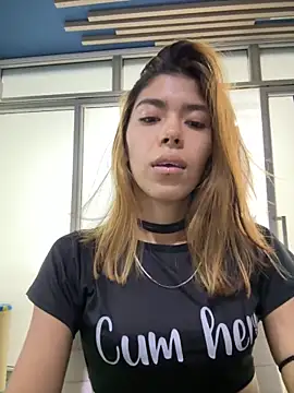 Snapshot of Girl_Cherry chatting on February 4, 2025, 10:54 am Girl Cherry online show from February 4, 2025, 10:54 am