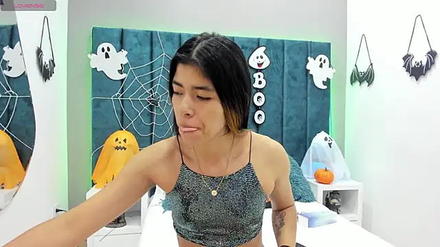 Snapshot of Girl_Cherry chatting on October 12, 2025, 11:31 am Girl Cherry online show from October 12, 2025, 11:31 am