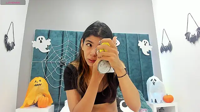 Snapshot of Girl_Cherry chatting on October 15, 2025, 11:32 am Girl Cherry online show from October 15, 2025, 11:32 am