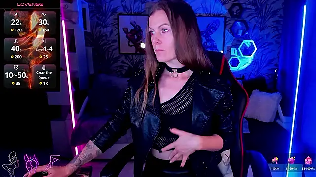 Snapshot of Devi_Evi chatting on December 1, 2024, 5:46 pm Devi Evi online show from December 1, 2024, 5:46 pm