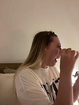 Snapshot of Eva_Ryen chatting on November 14, 2025, 5:22 pm Eva Ryen online show from November 14, 2025, 5:22 pm