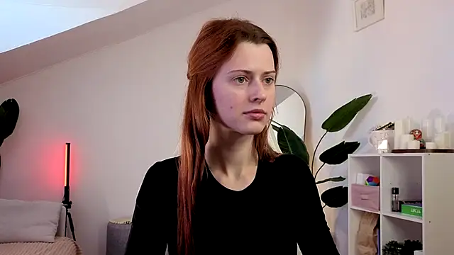 doll lesli online show from September 12, 2025, 6:24 am