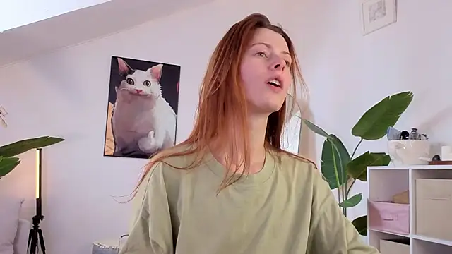 doll lesli online show from April 18, 2026, 1:04 pm