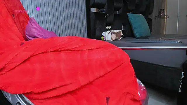 levana1 online show from September 11, 2025, 2:55 am