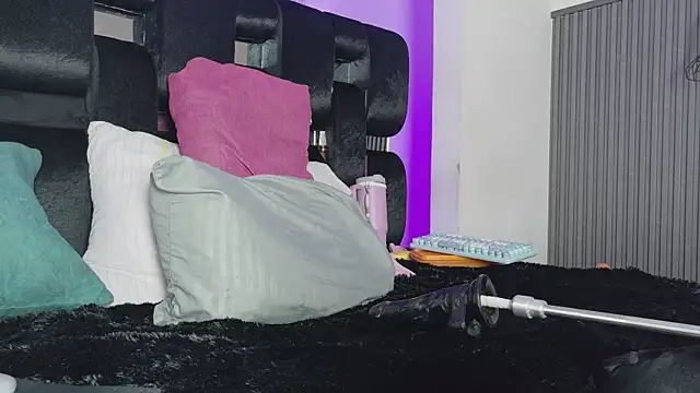 Snapshot of levana1 chatting on February 26, 2026, 2:16 pm levana1 online show from February 26, 2026, 2:16 pm