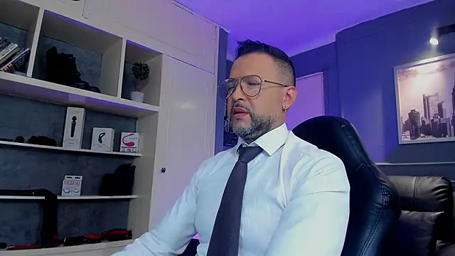 MrFrank tattoo online show from October 15, 2025, 3:23 pm