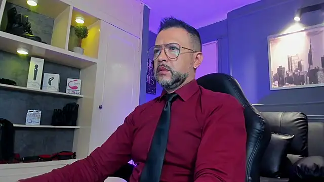 MrFrank tattoo online show from December 17, 2025, 11:38 am