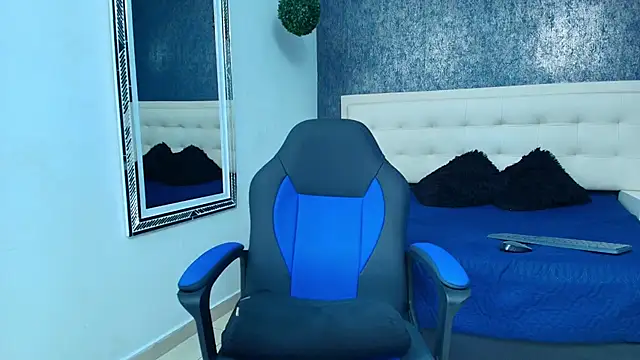 Snapshot of oliver__brown chatting on September 20, 2025, 10:55 pm oliver  brown online show from September 20, 2025, 10:55 pm